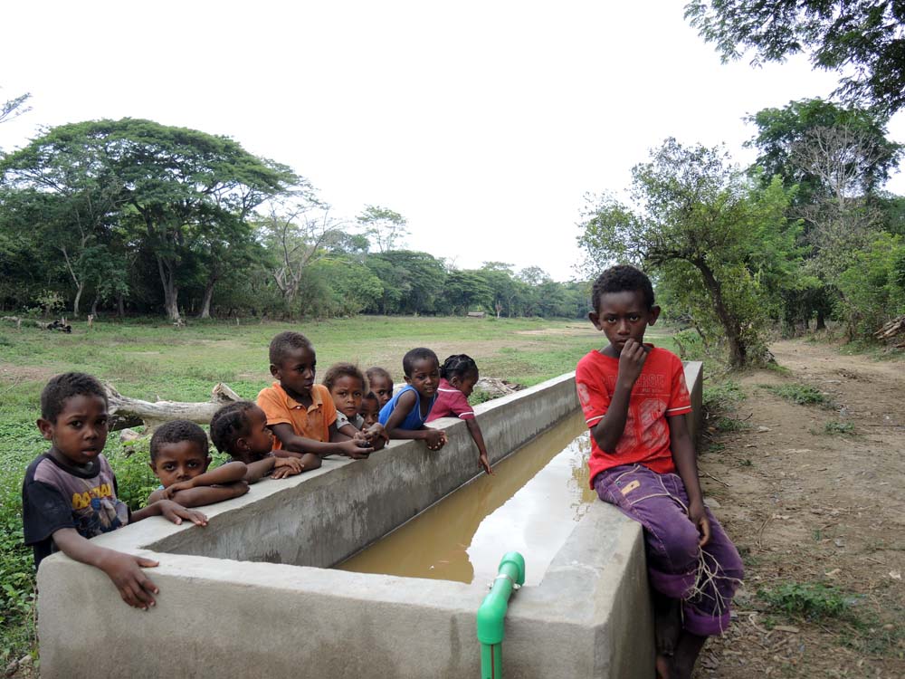 Water for Madagascar di ZOE Water for Madagascar-ZOE