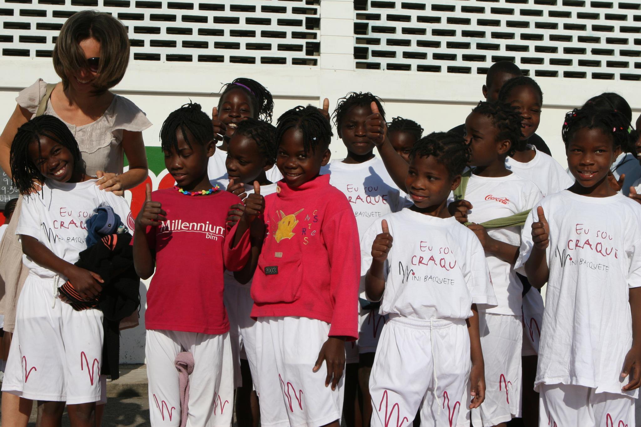 Progetto Colors Mozambico...e la nostra sfida è per Regina! di Progetto Colors Progetto Colors Mozambico...e la nostra sfida è per Regina!-Progetto Colors