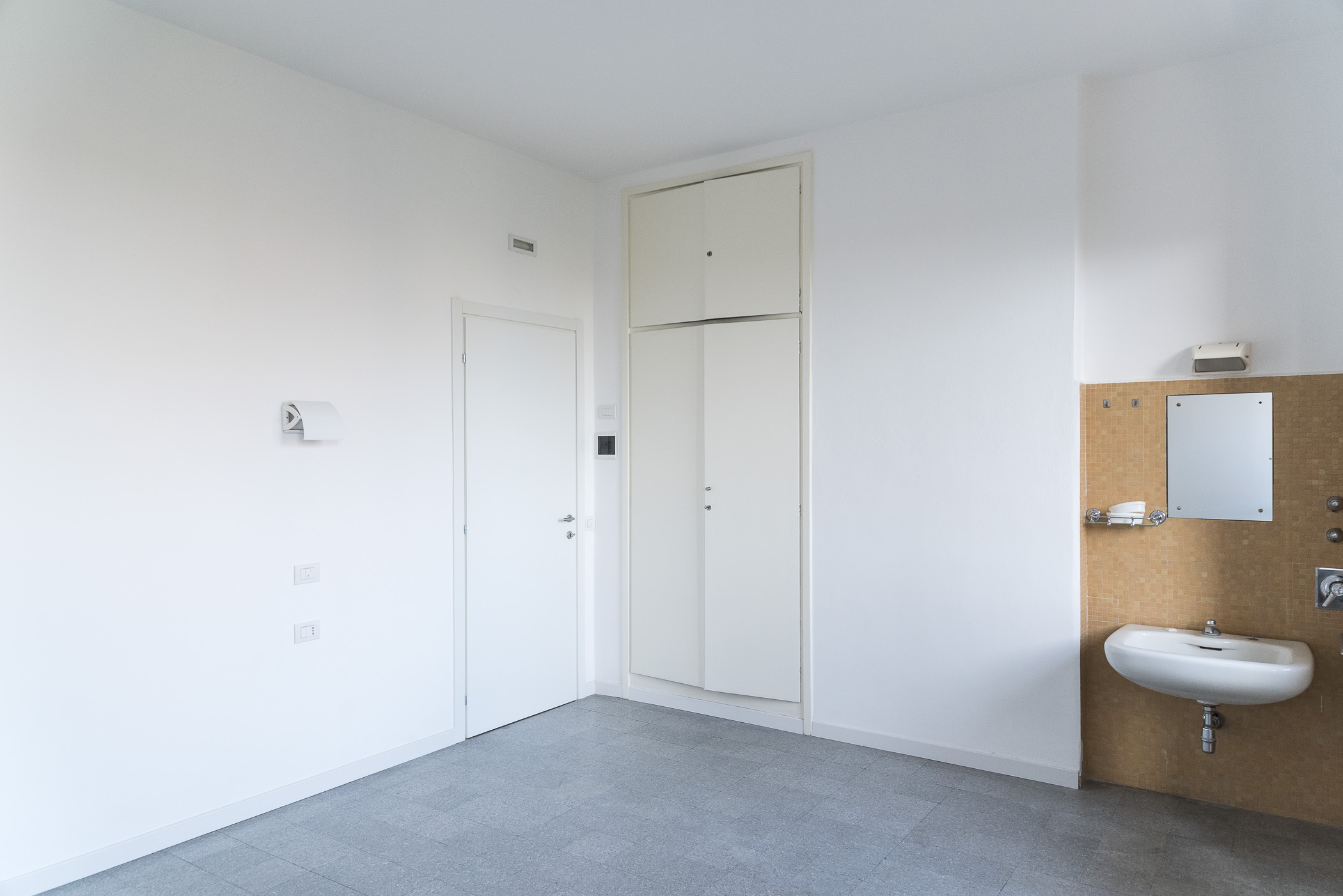 ACCOGLIENZA DONNE E BAMBINI LA TILLANZIA di Casa della carità ACCOGLIENZA DONNE E BAMBINI LA TILLANZIA-Casa della carità