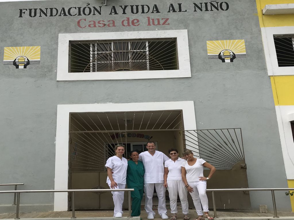 Fundación Casa De Luz di Nordic Walking Alpi del Mare Fundación Casa De Luz-Nordic Walking Alpi del Mare