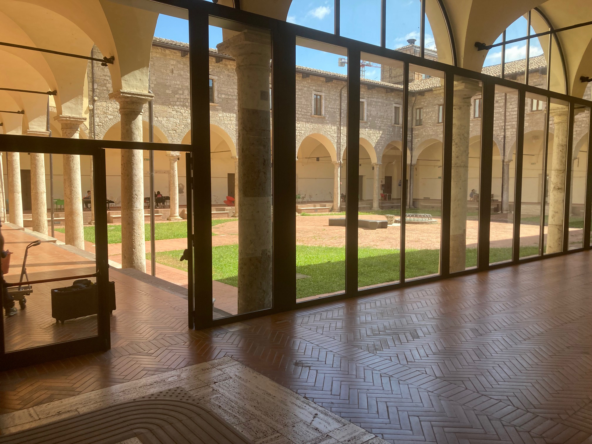 ARTI VISIVE di FRIDA ARTI VISIVE-FRIDA