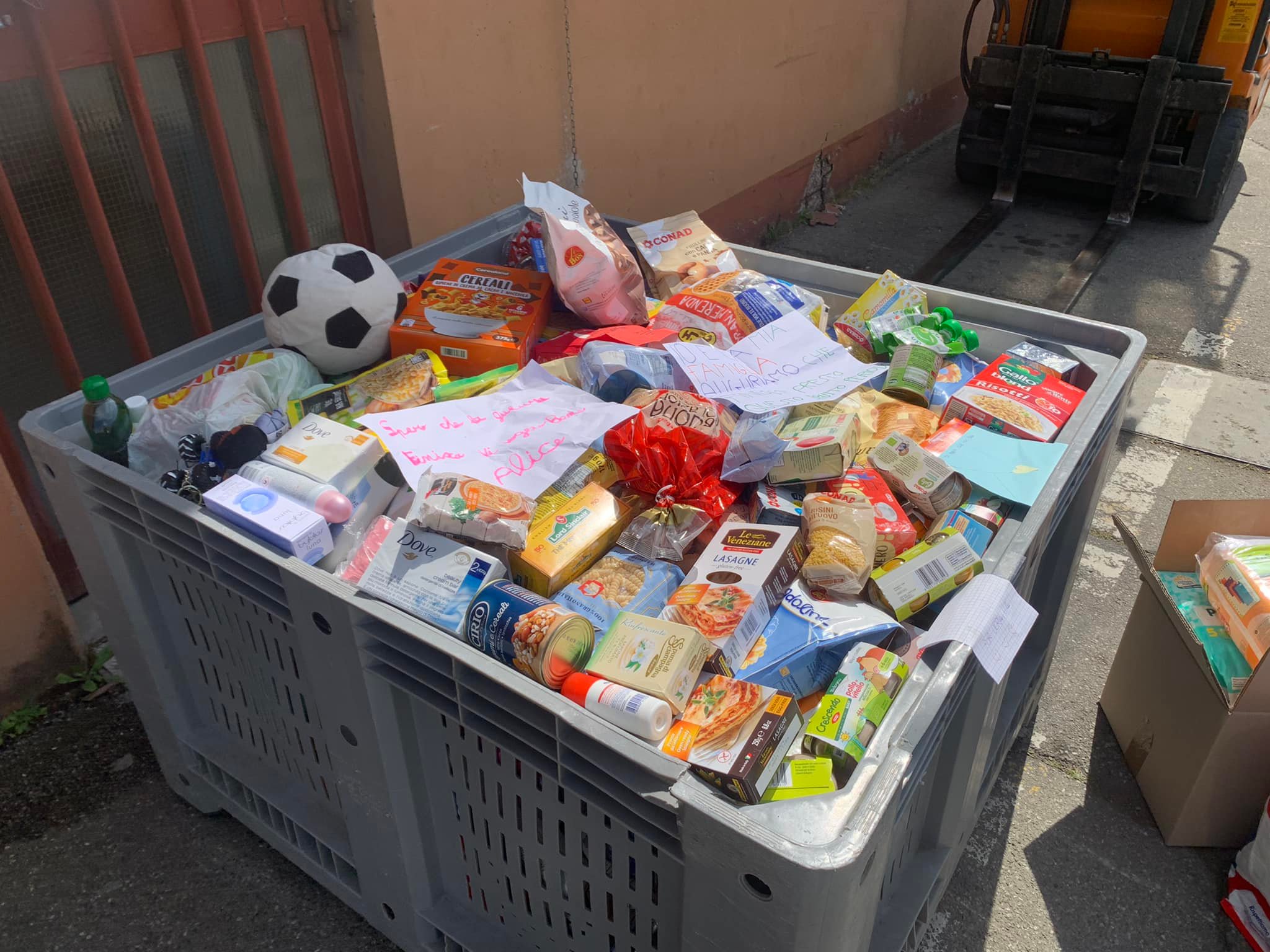 Ass. Porta Aperta per Emergenza Ucraina di Porta Aperta Ass. Porta Aperta per Emergenza Ucraina-Porta Aperta