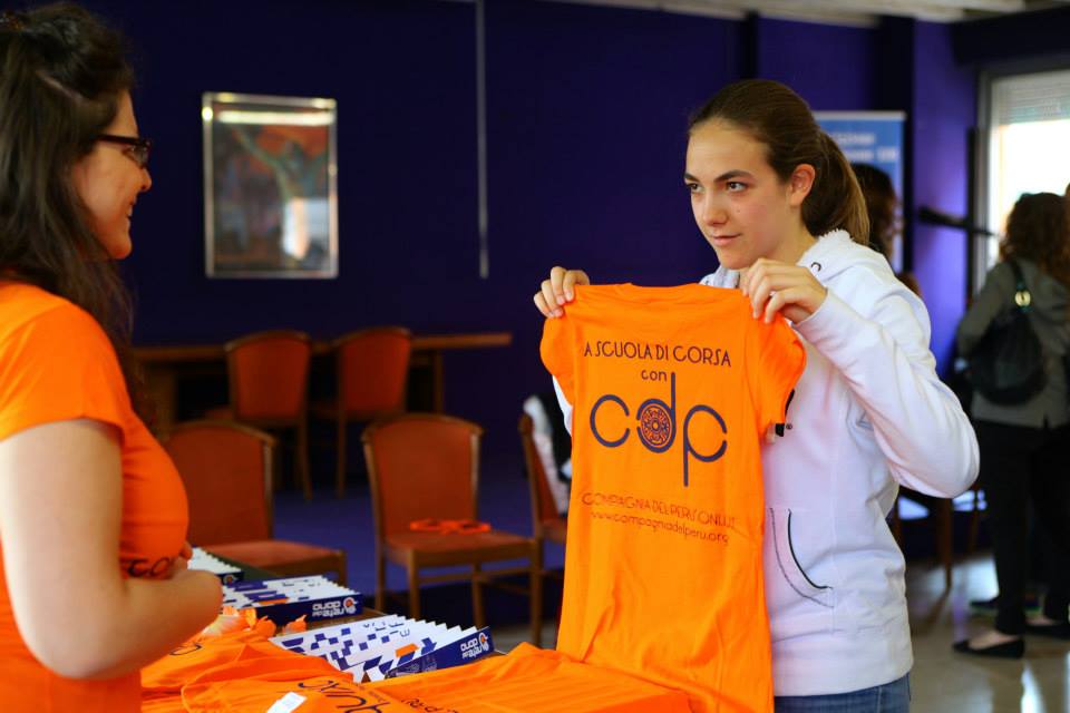 A SCUOLA DI CORSA!-Compagnia del Perù Onlus