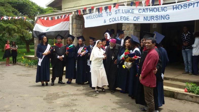 Infermiere e ostetriche per l'Etiopia di Medici con l'Africa Cuamm Infermiere e ostetriche per l'Etiopia-Medici con l'Africa Cuamm