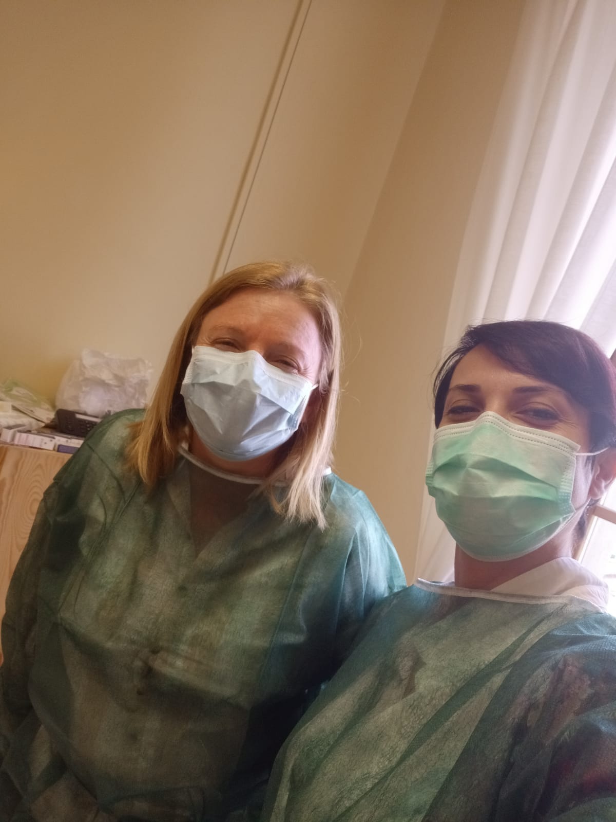 Ridiamo... Farmaci! di Ridiamo farmaci Ridiamo... Farmaci! -Ridiamo farmaci