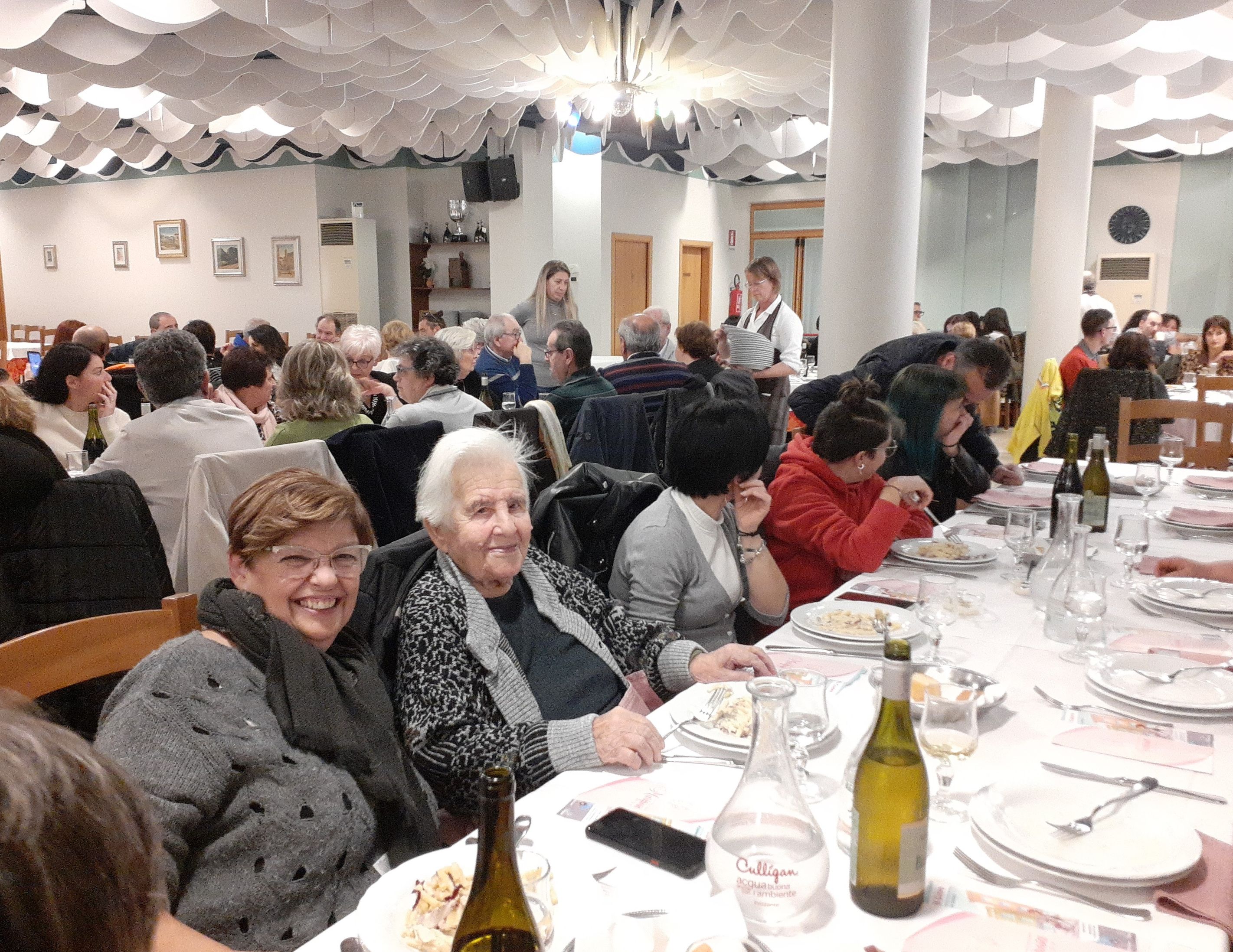 Un pulmino con il Cuore di Mariposa Un pulmino con il Cuore-Mariposa