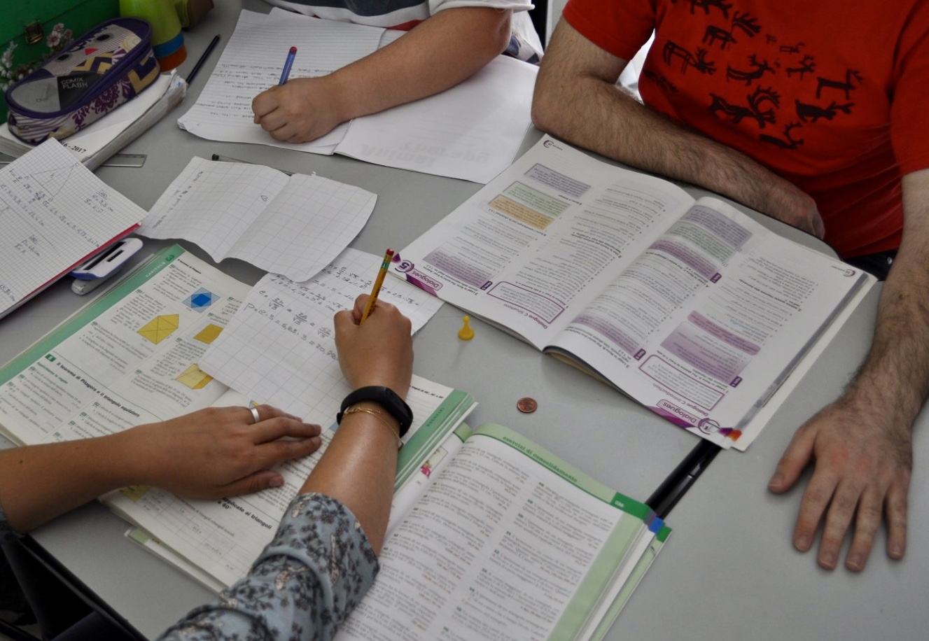 #Restoacasa ma vado a scuola!-Babele Onlus