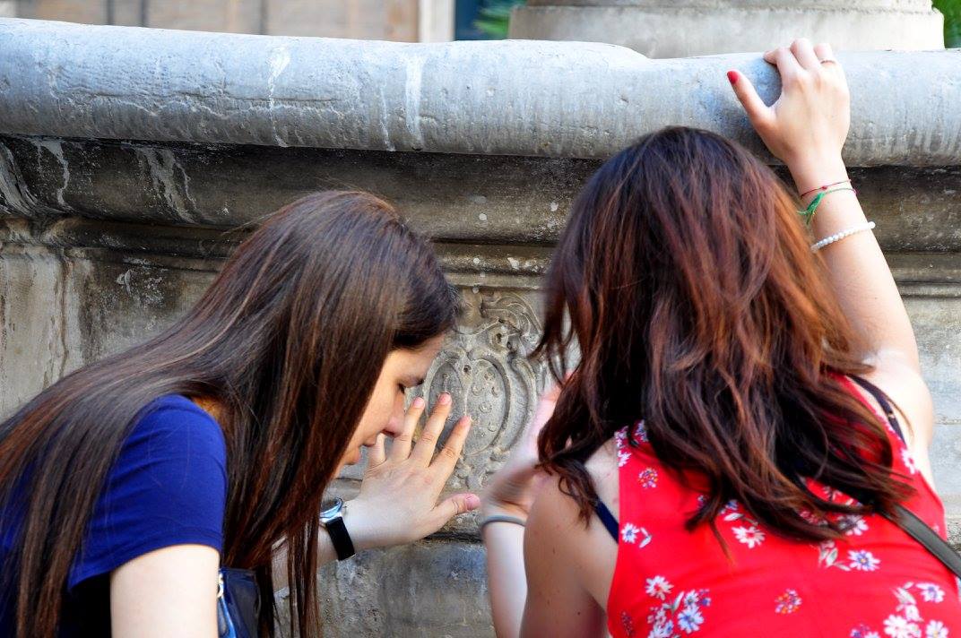 Cosa vedono queste mani di Radici associazione culturale Cosa vedono queste mani-Radici associazione culturale