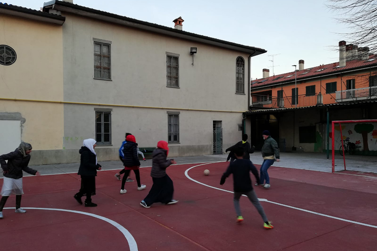 Un uovo per tre-Compagnia del Perù Onlus