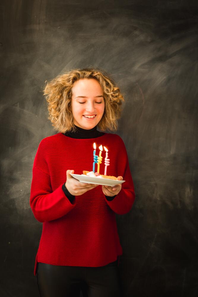 Tre candeline luminose di Sorelle di Reparto Tre candeline luminose-Sorelle di Reparto