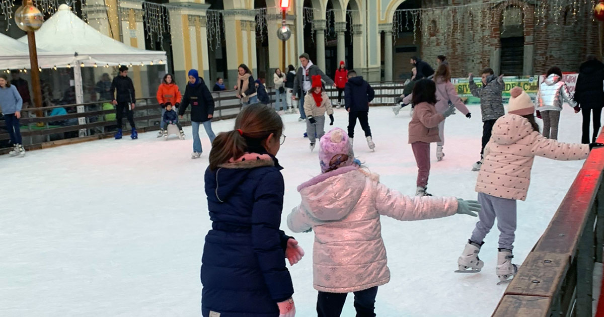 Il tempo libero dei bambini in Comunità di Associazione CAF Il tempo libero dei bambini in Comunità-Associazione CAF