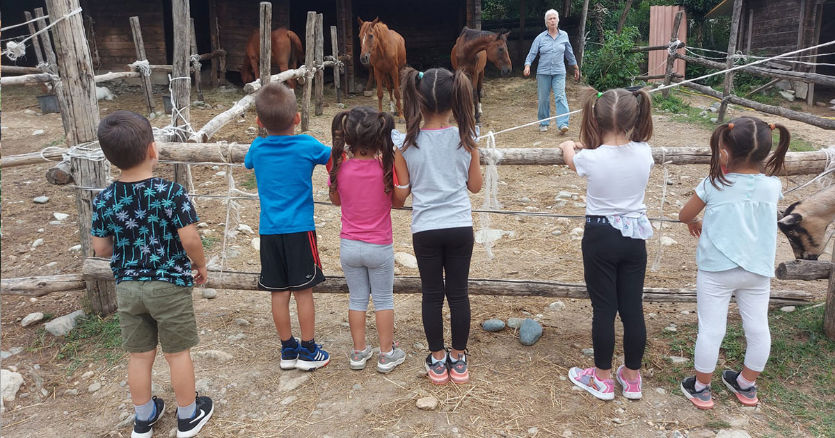 Il tempo libero dei bambini in Comunità di Associazione CAF Il tempo libero dei bambini in Comunità-Associazione CAF