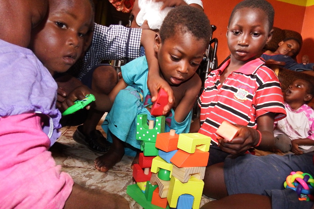 Orfanotrofio Mahanaimi - Sierra Leone-CDJ