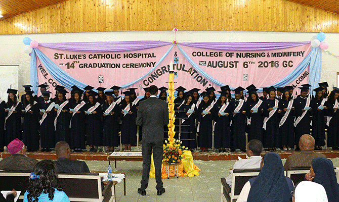 Infermiere e ostetriche per l'Etiopia di Medici con l'Africa Cuamm Infermiere e ostetriche per l'Etiopia-Medici con l'Africa Cuamm