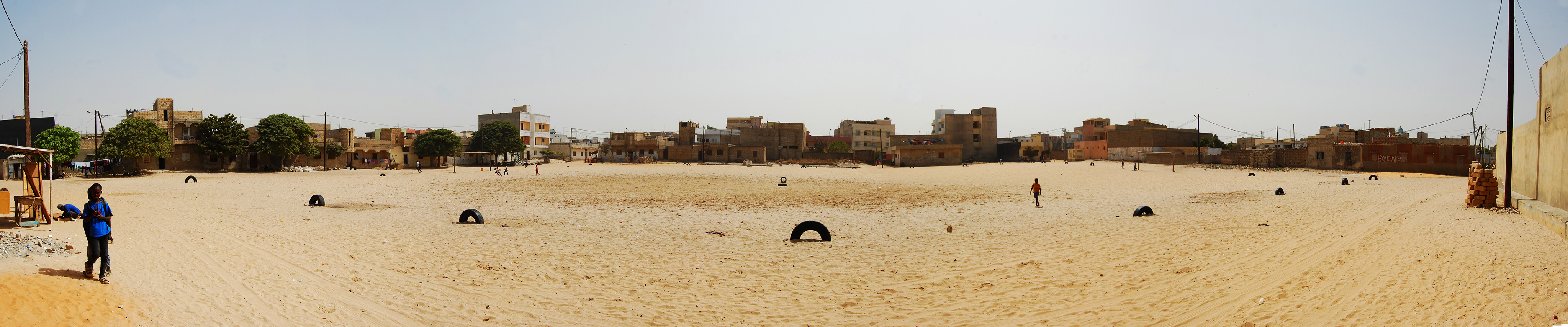 CENTRO POLIFUNZIONALE A KEUR MASSAR di BABEL APS CENTRO POLIFUNZIONALE A KEUR MASSAR -BABEL APS