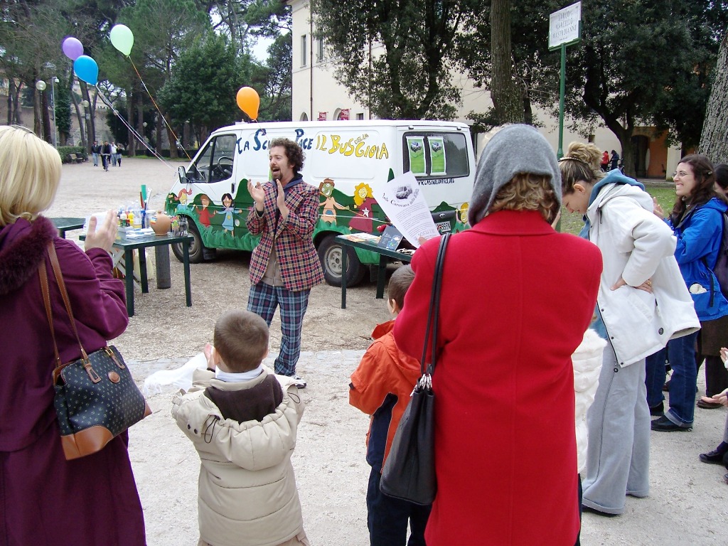 Ripartiamo con la Carovana della Gioia di La Scuola di Pace Ripartiamo con la Carovana della Gioia-La Scuola di Pace