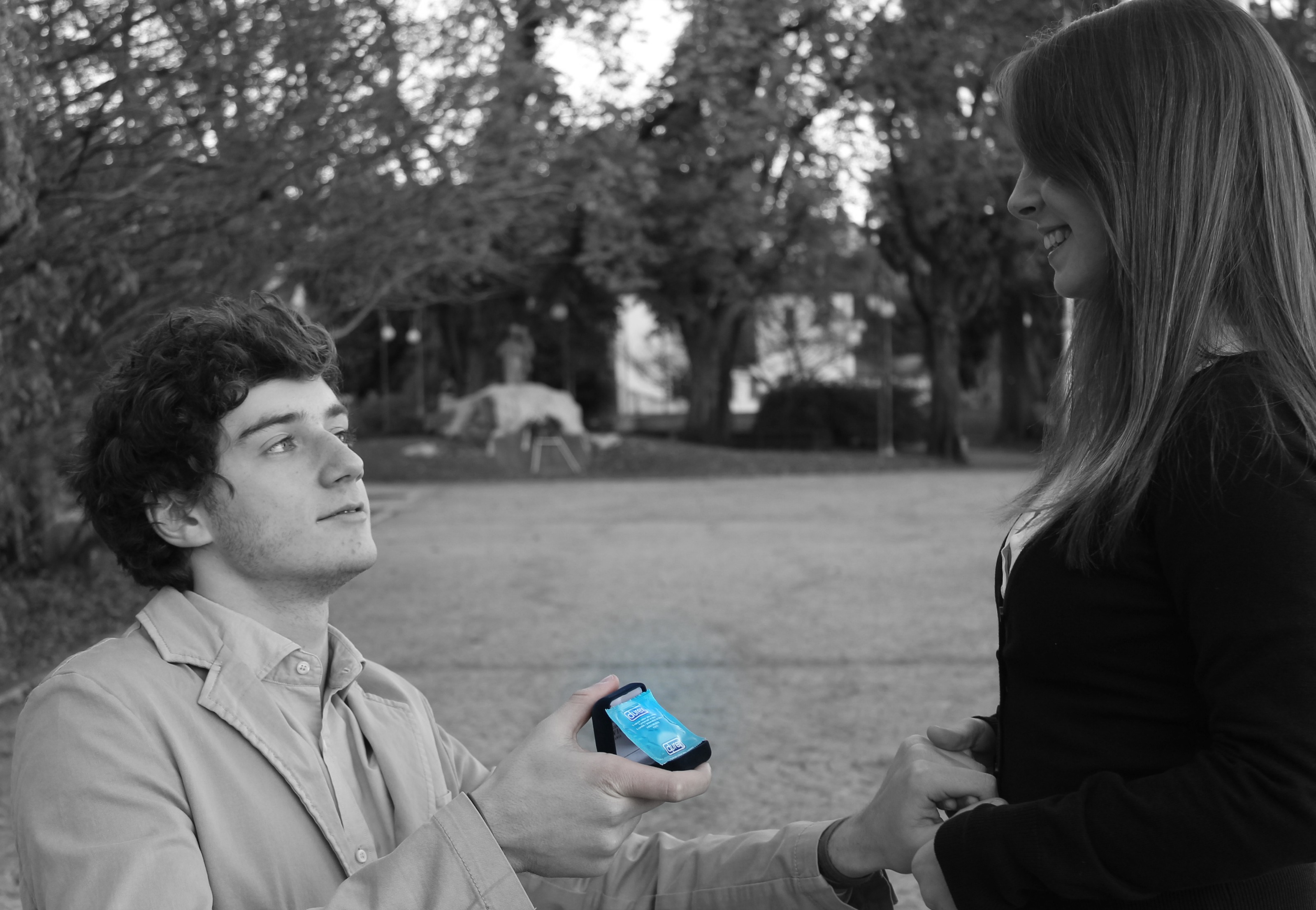 Un click contro l'AIDS di Contorno Viola Un click contro l'AIDS-Contorno Viola