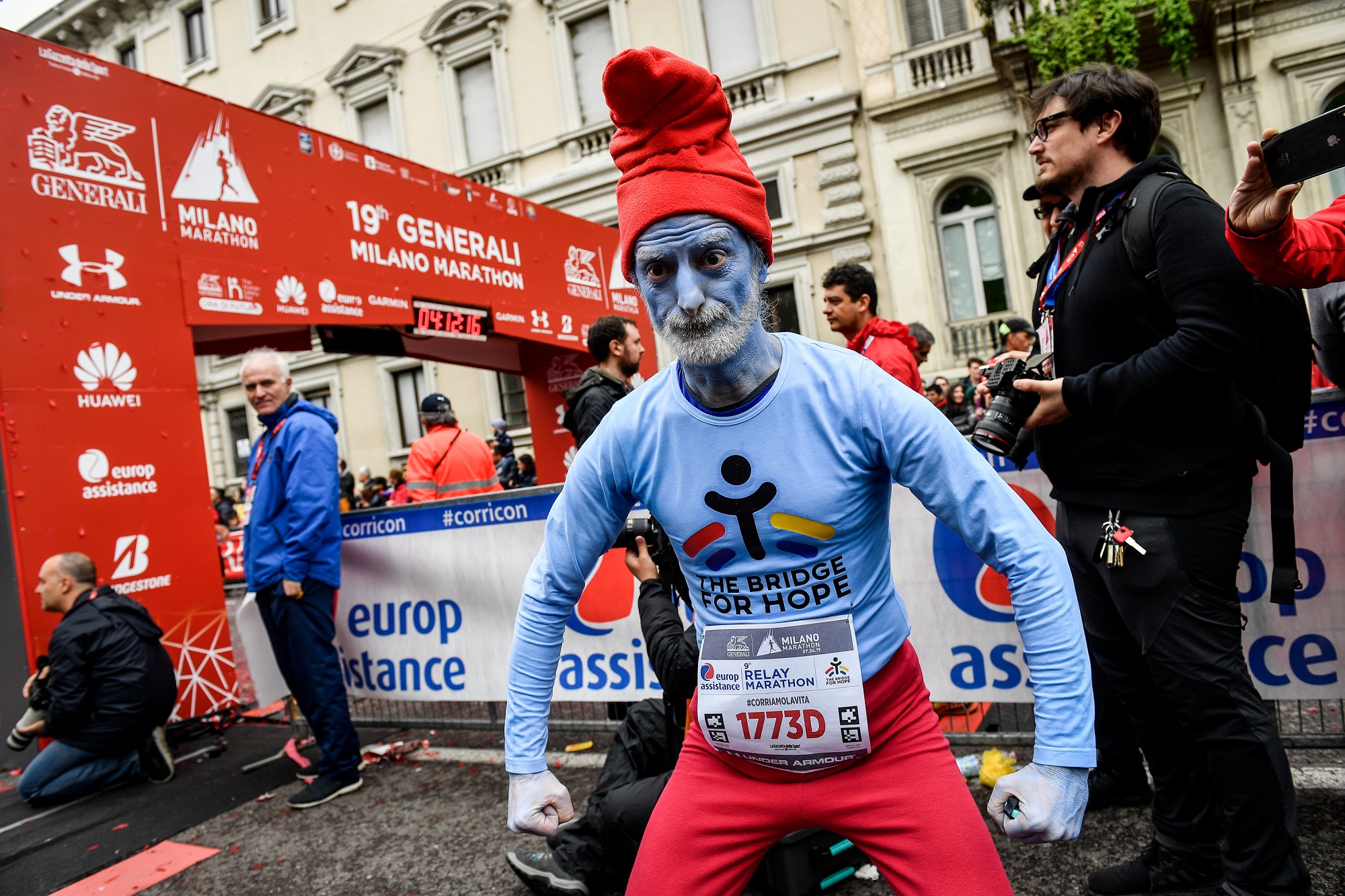 CorriAmo La Vita di THE BRIDGE FOR HOPE CorriAmo La Vita-THE BRIDGE FOR HOPE