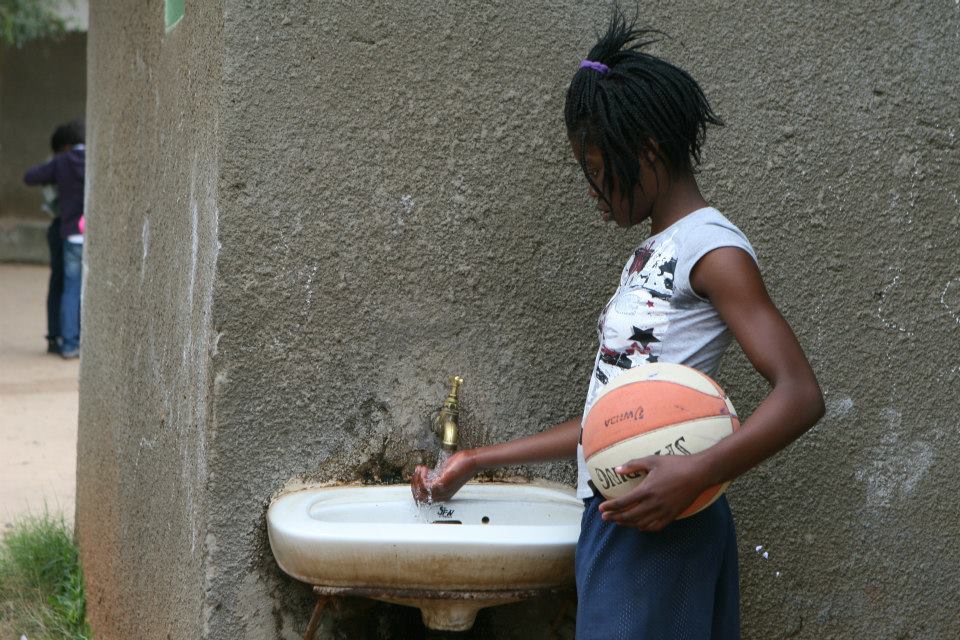 Progetto Colors Mozambico...e la nostra sfida è per Regina! di Progetto Colors Progetto Colors Mozambico...e la nostra sfida è per Regina!-Progetto Colors