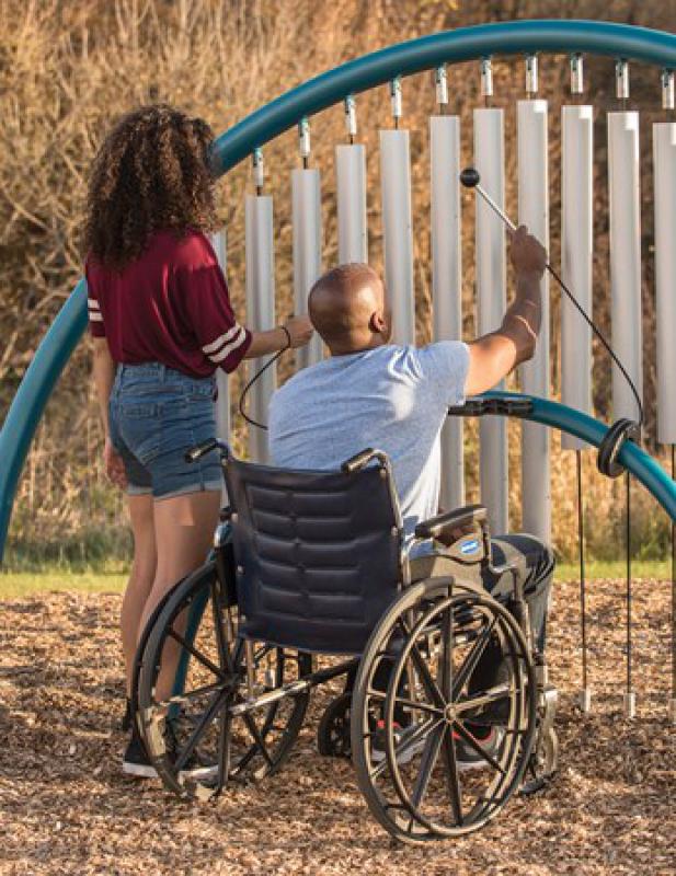 Parco inclusivo Albero del tesoro di Fondazione Robert Hollman Parco inclusivo Albero del tesoro-Fondazione Robert Hollman