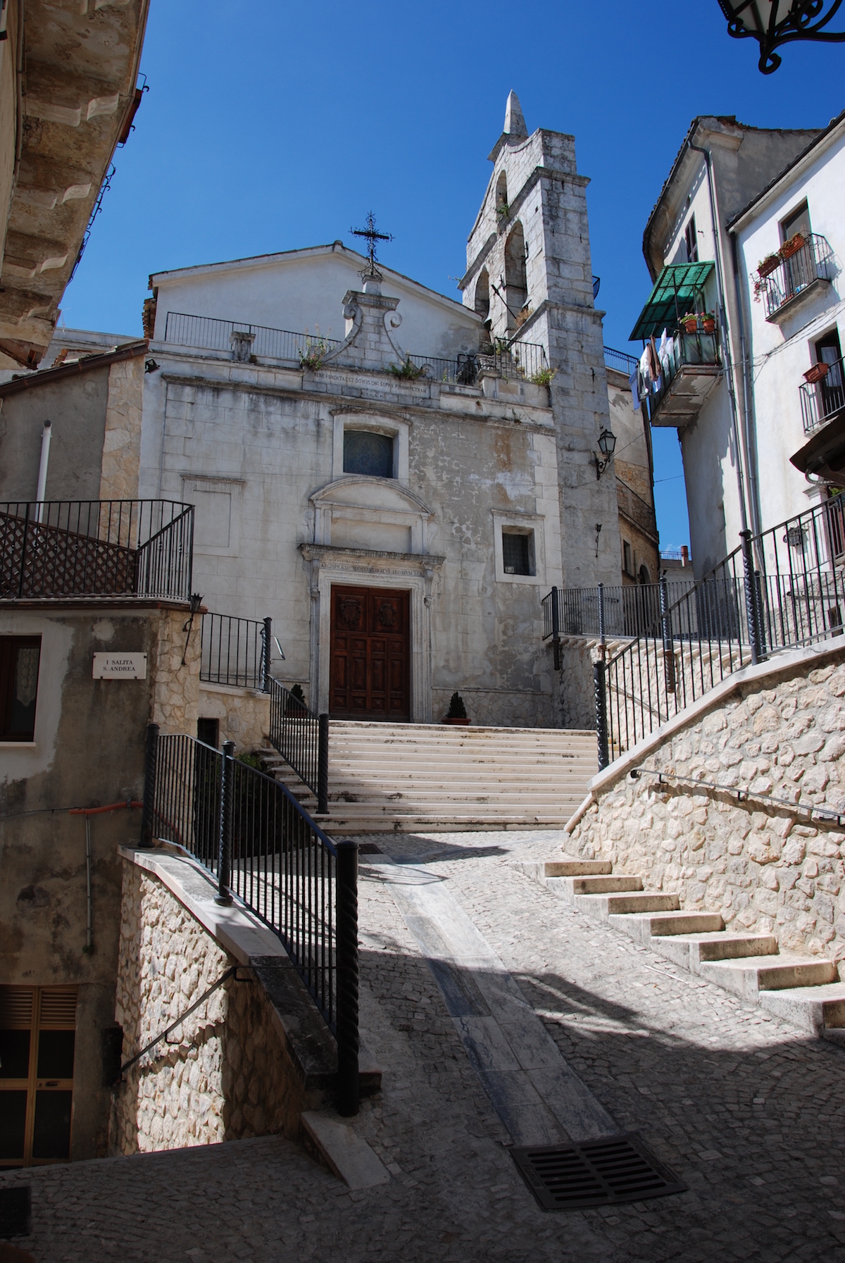 Il Paese di Mastro Tonino-Gruppo Caronte