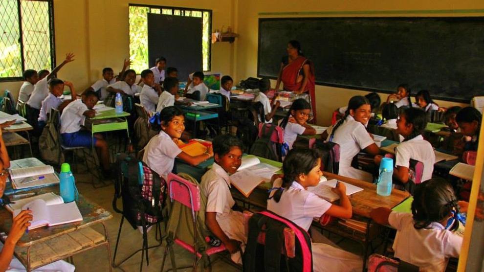 Il villaggio delle Bambine, Sri Lanka di Specchio dei tempi Il villaggio delle Bambine, Sri Lanka-Specchio dei tempi