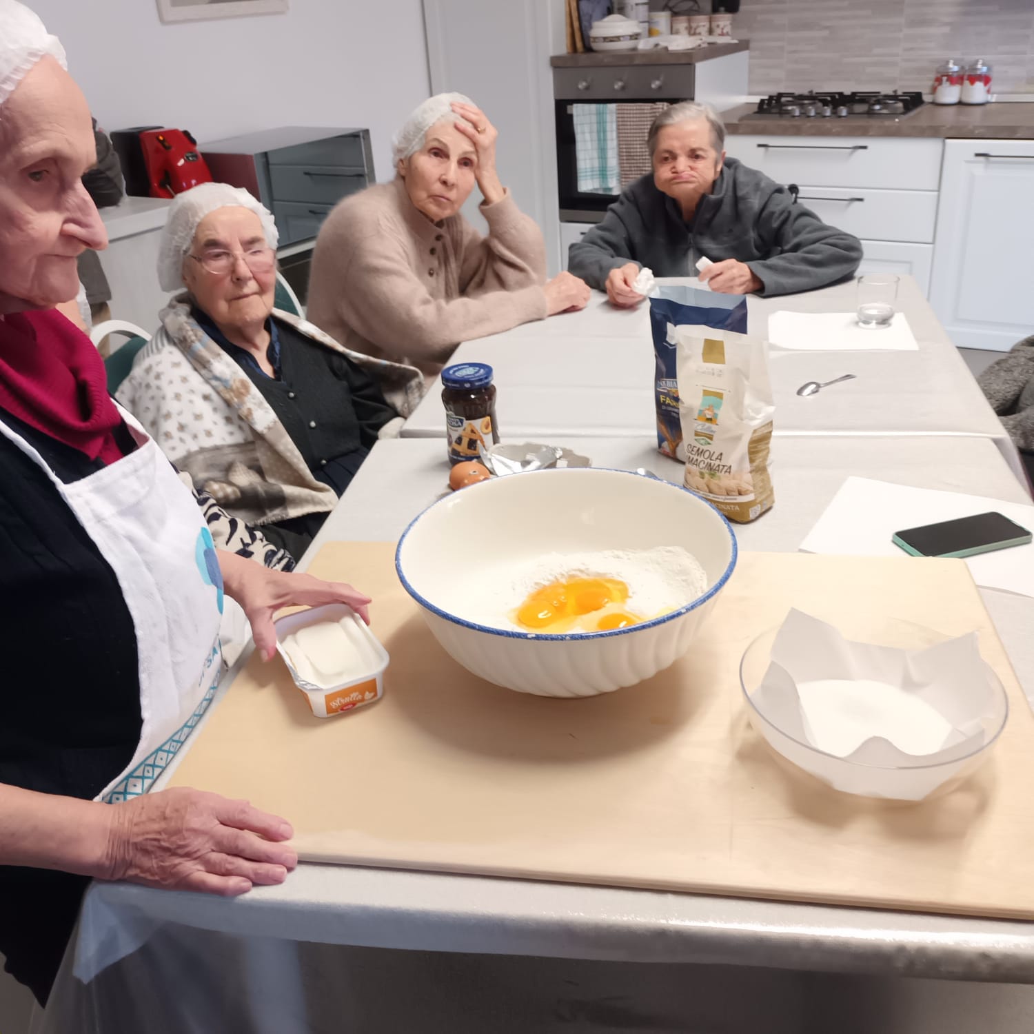 Senior Cohousing: innovare abitando di Vivere Insieme ETS Senior Cohousing: innovare abitando-Vivere Insieme ETS