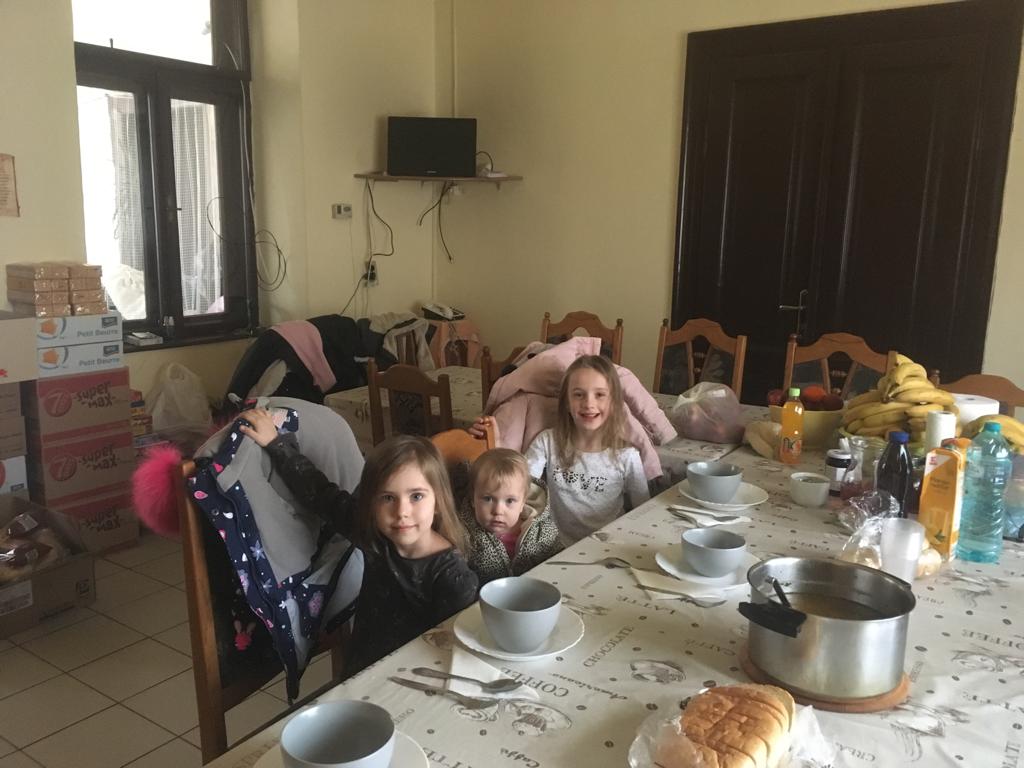 Un uovo per tre-Compagnia del Perù Onlus