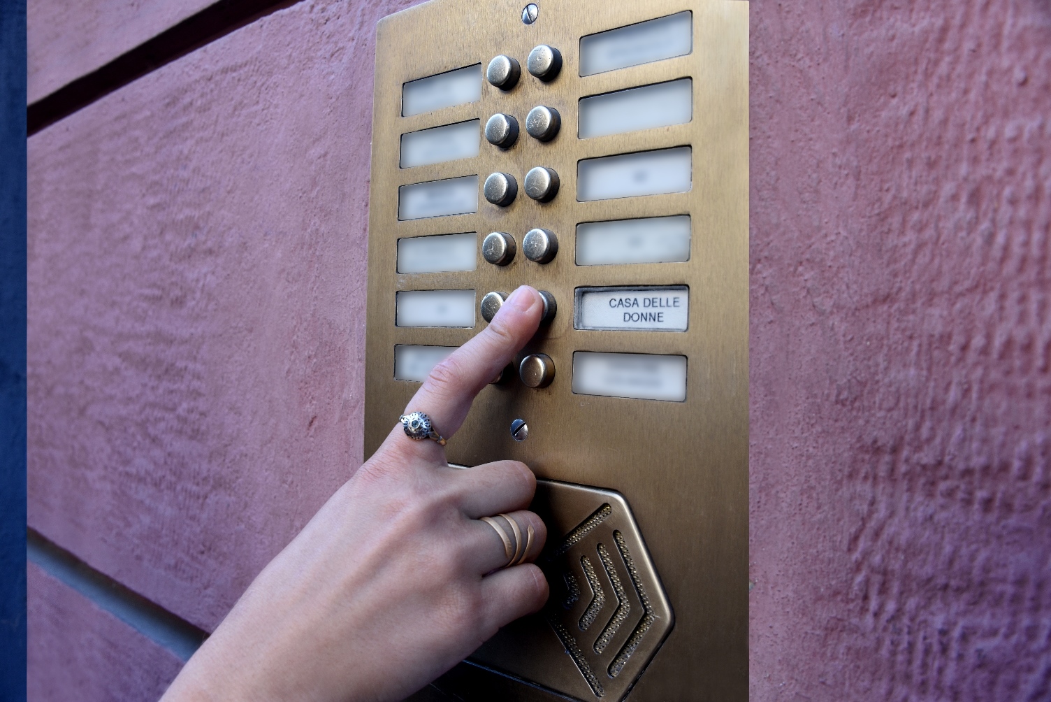 SE E' PER CADMI E' PER TUTTE di CADMI - Casa di Accoglienza delle Donne SE E' PER CADMI E' PER TUTTE-CADMI - Casa di Accoglienza delle Donne