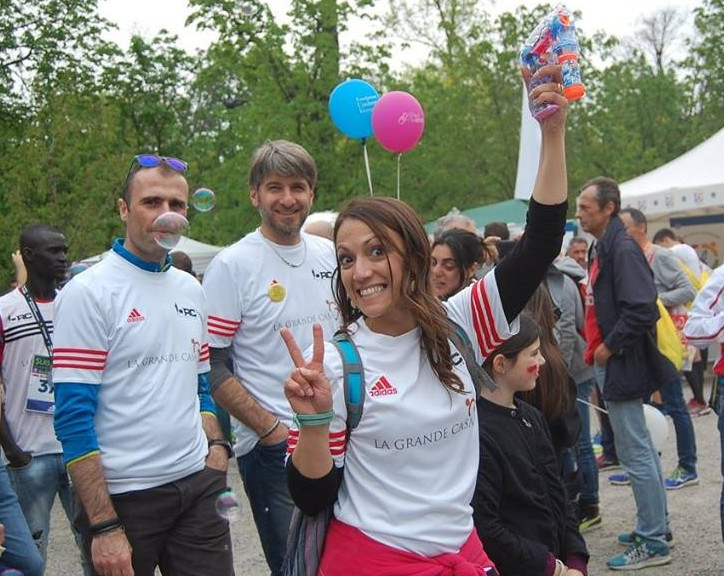 IO NON CORRO DA SOLA!-La Grande Casa