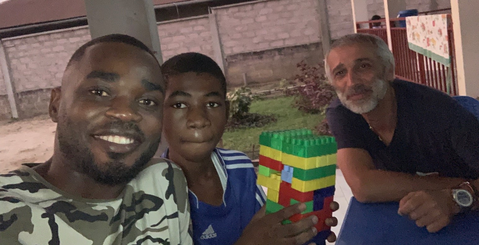 ...e si prese cura di loro! di ABC MONDO ODV ...e si prese cura di loro!-ABC MONDO ODV