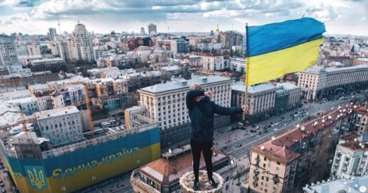 Salviamo l'Ucraina di simone pinetti Salviamo l'Ucraina-simone pinetti