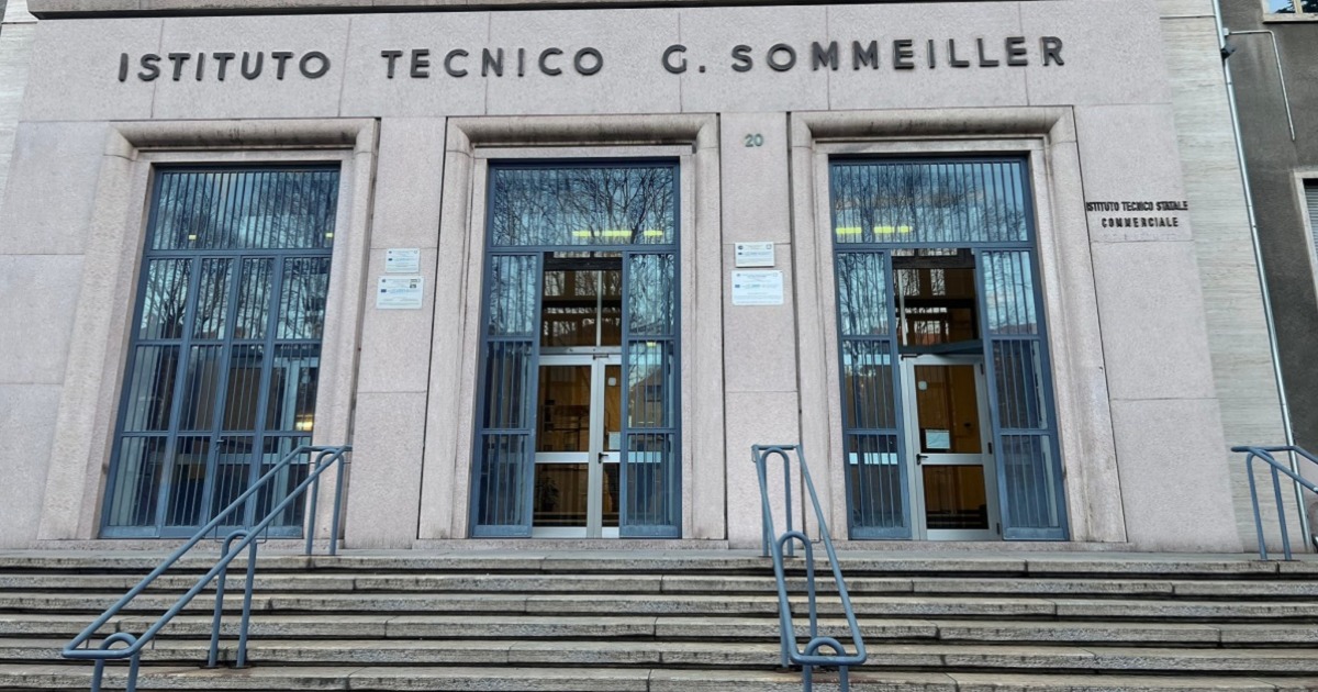 Porta le mele buone in Israele di Istituto Tecnico Commerciale Germano Sommeiller Porta le mele buone in Israele-Istituto Tecnico Commerciale Germano Sommeiller